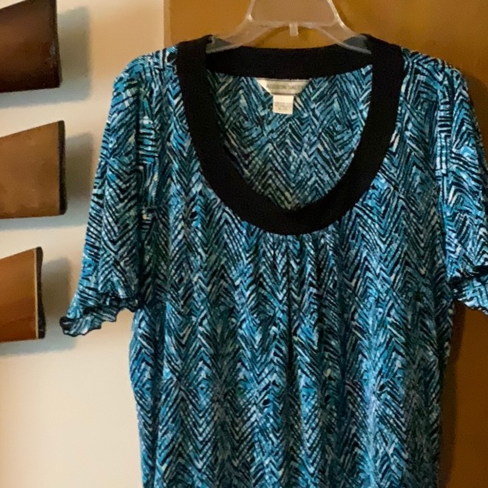 Do Allison Daley shirt.